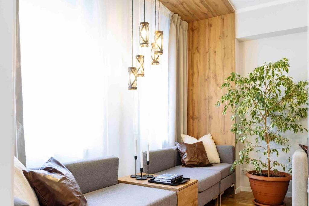 Апартаменты Stunning Views 2Br Intercontinental Flat Бухарест Экстерьер фото