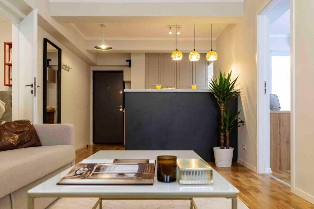 Апартаменты Stunning Views 2Br Intercontinental Flat Бухарест Экстерьер фото