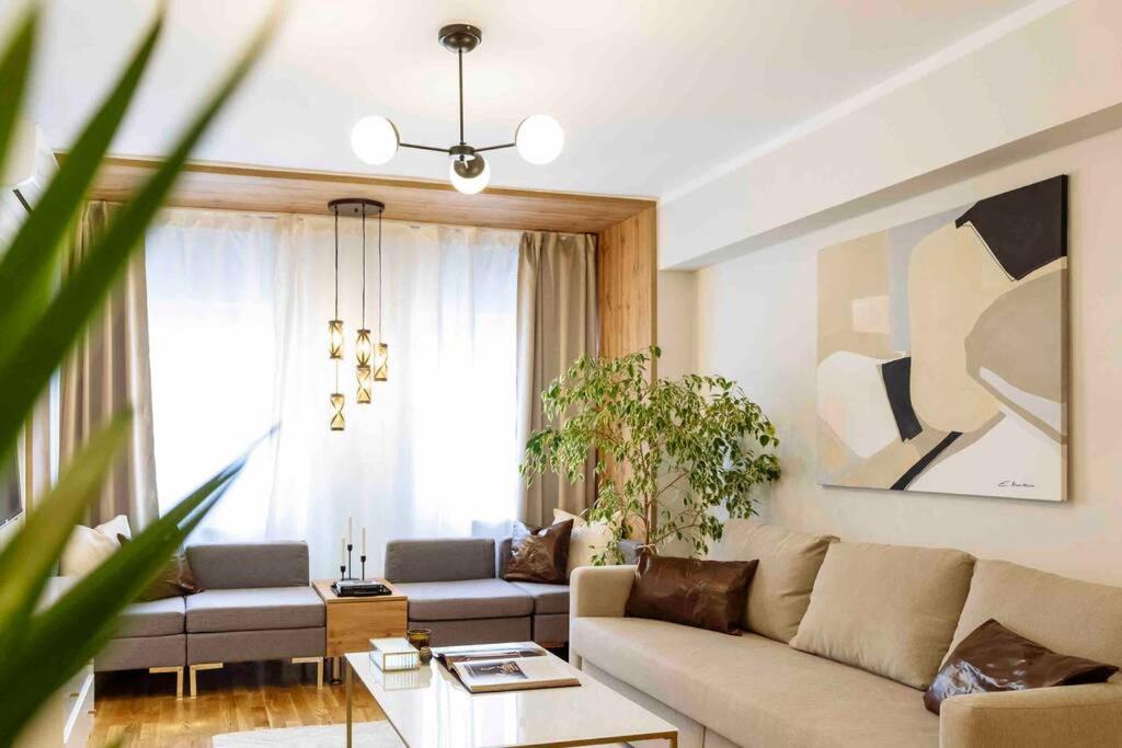 Апартаменты Stunning Views 2Br Intercontinental Flat Бухарест Экстерьер фото